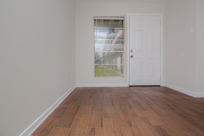 Building Photo - 101 S Allen-Genoa Rd