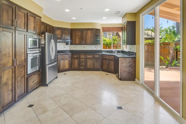 Building Photo - 2480 Bear Rock Glen