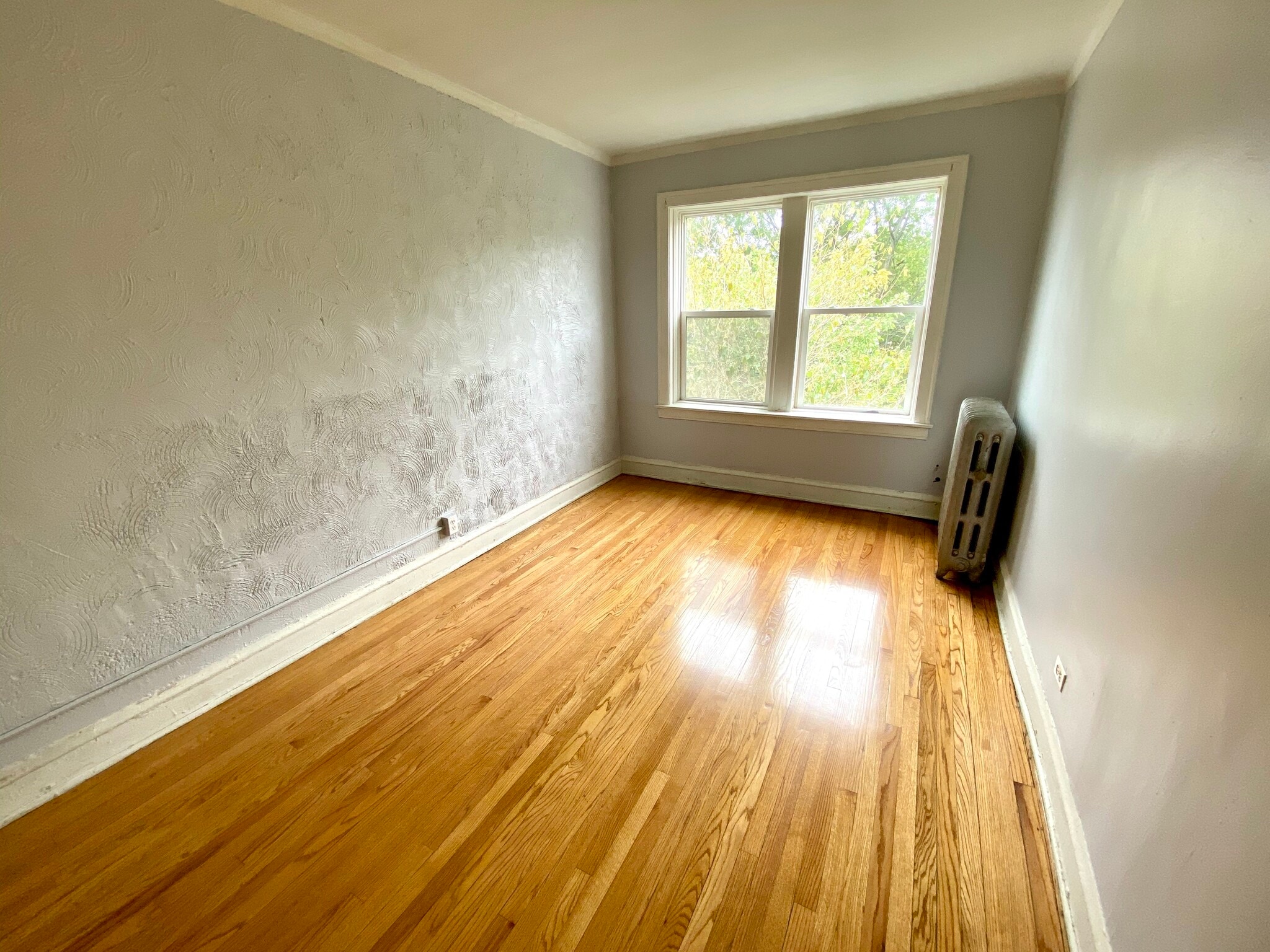 Building Photo - 7931 S Manistee Ave