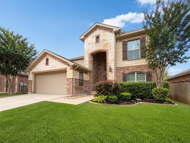 Building Photo - 313 Briar Park Dr