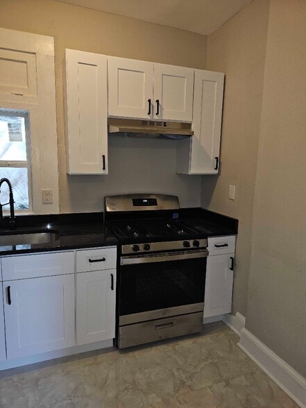 Primary Photo - 1560 Dixmont Ave