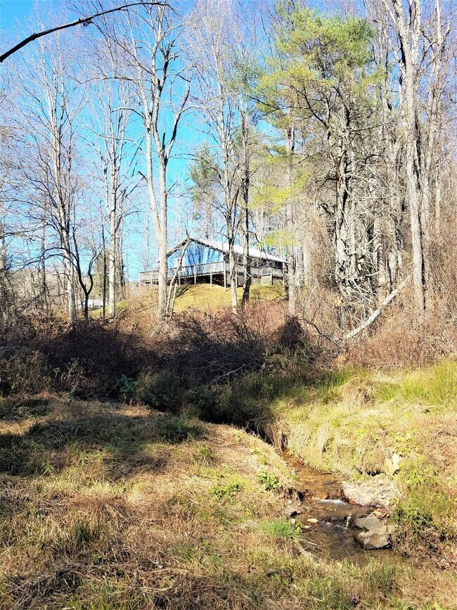 Building Photo - Beautiful 2 Bed Home in Fleetwood!