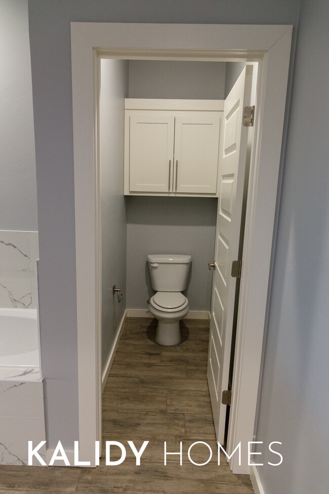 Building Photo - 306 Kirks Holw