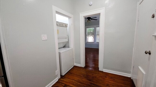 Building Photo - 2039 W Main St