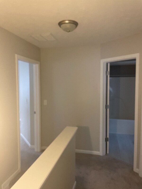 Building Photo - 10405 Ethel St