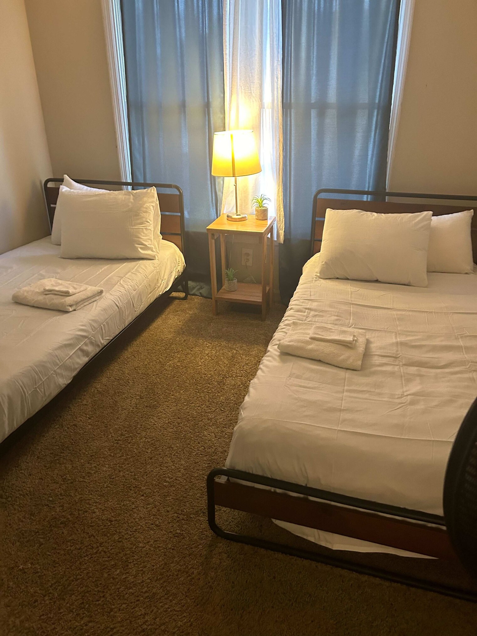 Building Photo - 1930 16th Ave