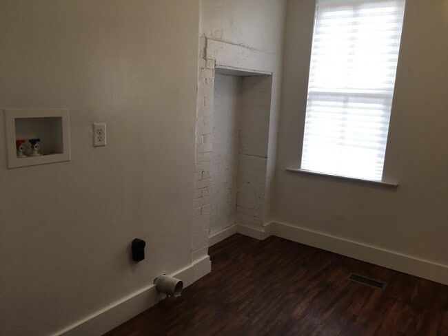 Building Photo - Available Now! York City SD