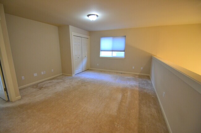 Building Photo - 22702 43rd Dr SE