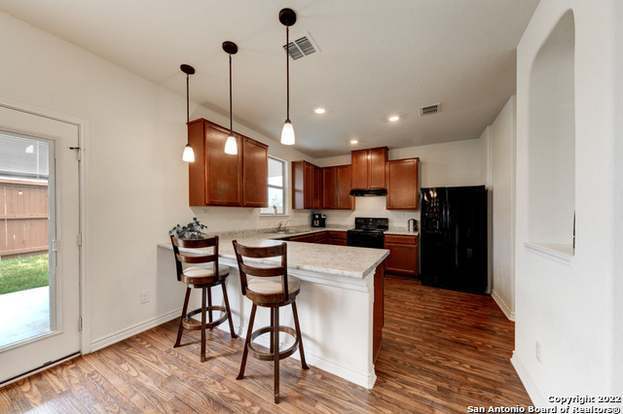 Building Photo - 3011 Comanche Crossing