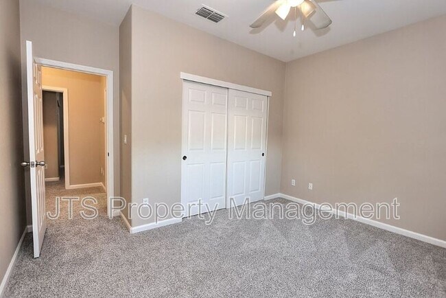 Building Photo - 2040 San Esteban Cir