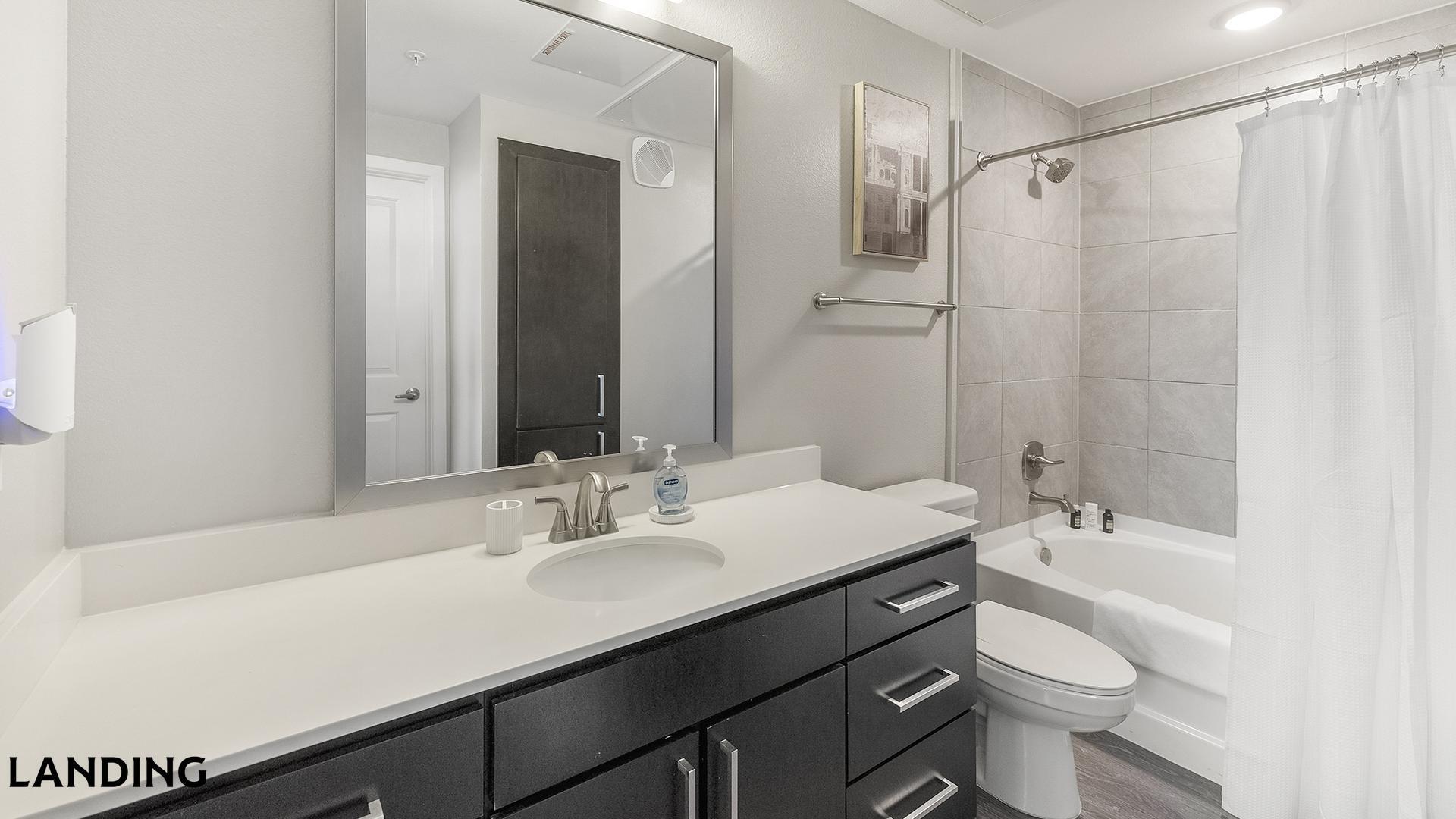 Building Photo - 729 Junction Dr