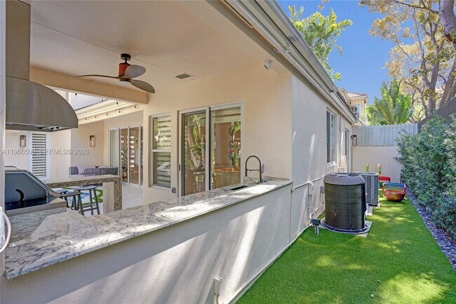 Building Photo - 20824 NE 37th Ave