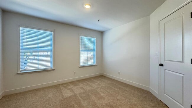 Building Photo - 100 Agnew Wy