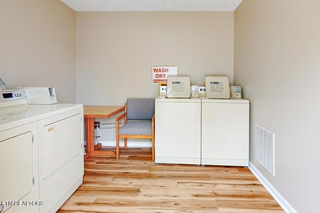 Building Photo - 661 Harrison Ferry Rd