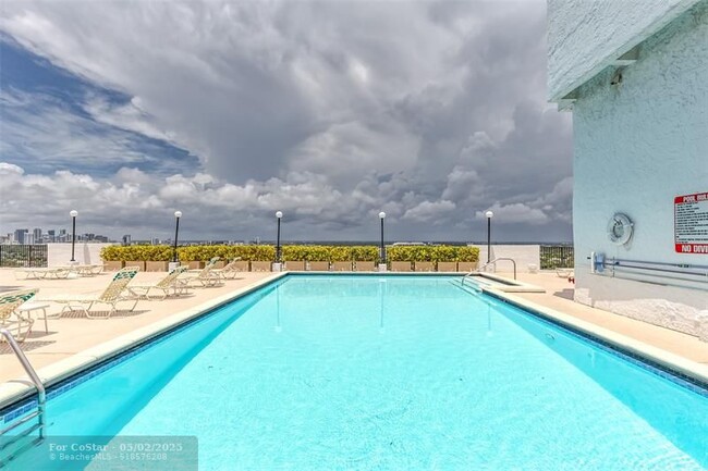 Building Photo - 936 Intracoastal Dr