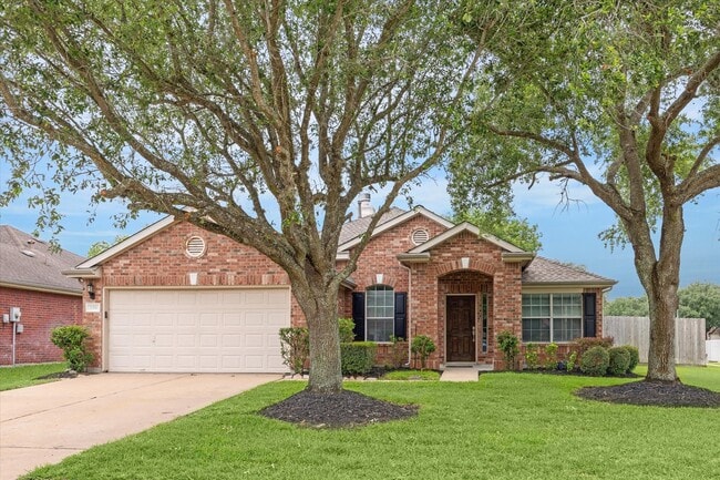 Primary Photo - 21551 Elm Hurst Ln