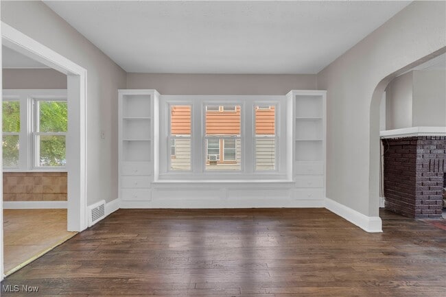 Building Photo - 4808 E 84th St