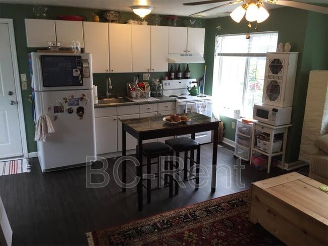 Building Photo - 434 Wayne St