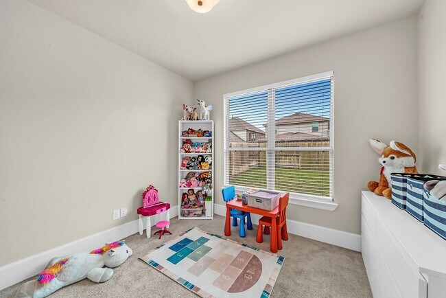 Building Photo - 32927 Franklin Brooks Dr