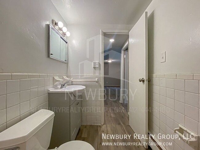 Building Photo - 1459 Poplar St