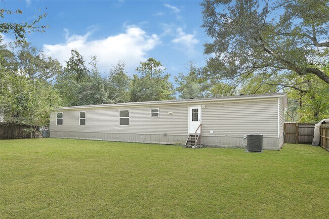 Building Photo - 18565 Huckleberry Ln