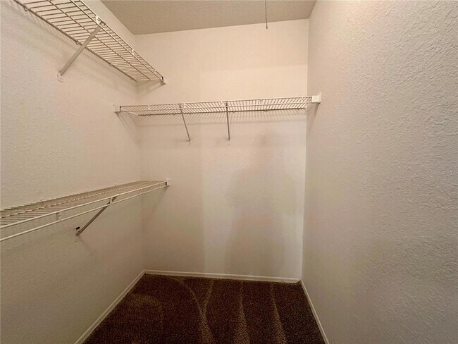 Building Photo - 1610 Columbia Arms Cir