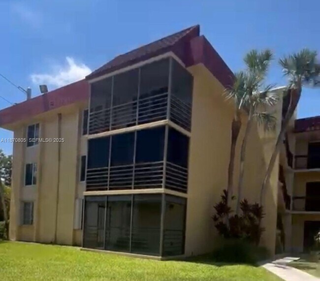 Building Photo - 3490 Foxcroft Rd