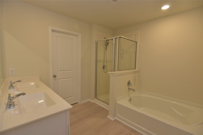 Building Photo - 16322 Dutton Clover Dr