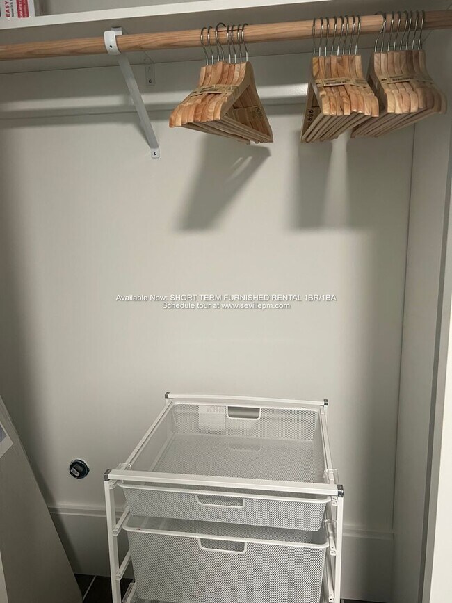 Building Photo - AVAILABLE SHORT TERM RENTAL BOOKING (end 3...