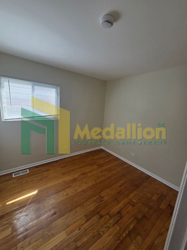 Building Photo - Updated 4-Bedroom Home with Finished Basement and Fenced Yard