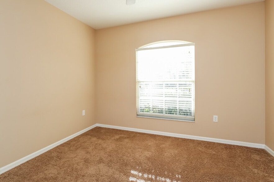 Building Photo - 5009 25th St E