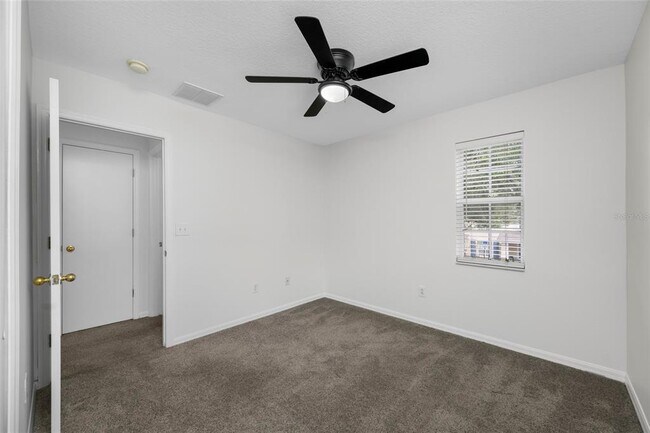 Building Photo - 2537 Harn Blvd