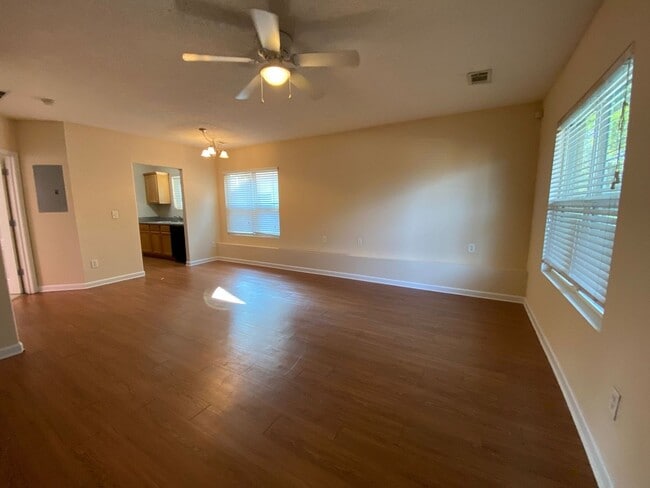 Building Photo - BRIDGEWATER HOME! PRE-LEASING FOR IMMEDIATE MOVE IN! ROOMMATE MATCHING ONLY