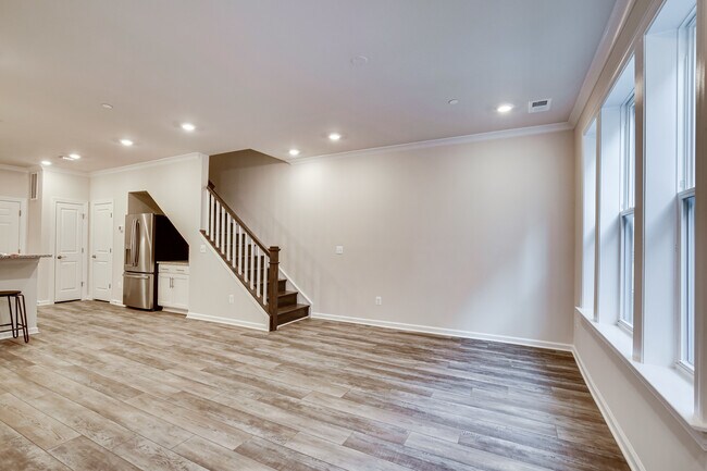 Building Photo - 20650 River Liffey Ter