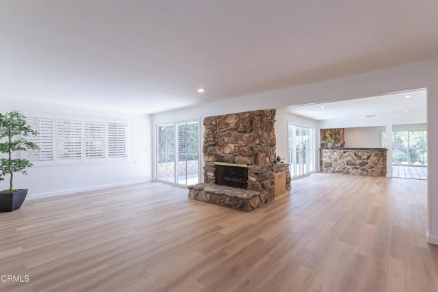 Building Photo - 555 Paulette Pl