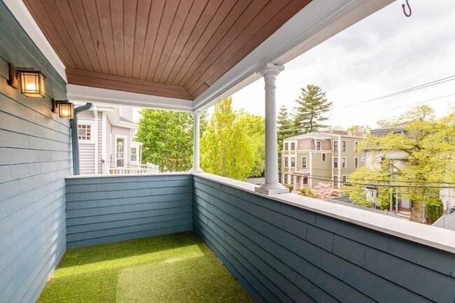 Building Photo - 24 Walden St