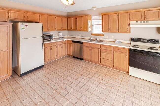 Building Photo - all electric home