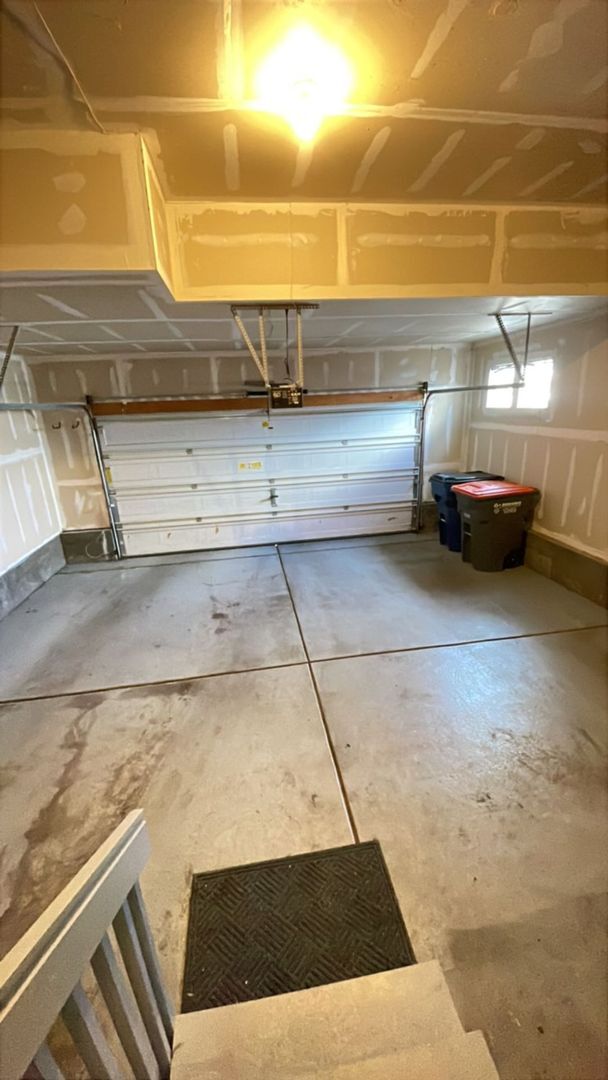 Building Photo - Charming 2 Bedroom, 2.5 bath Townhome in Fabulous Erie, Co!