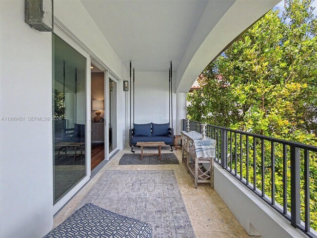 Building Photo - 13689 Deering Bay Dr