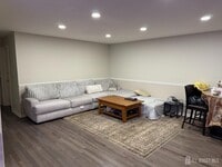 Building Photo - 911 Yorkshire Dr