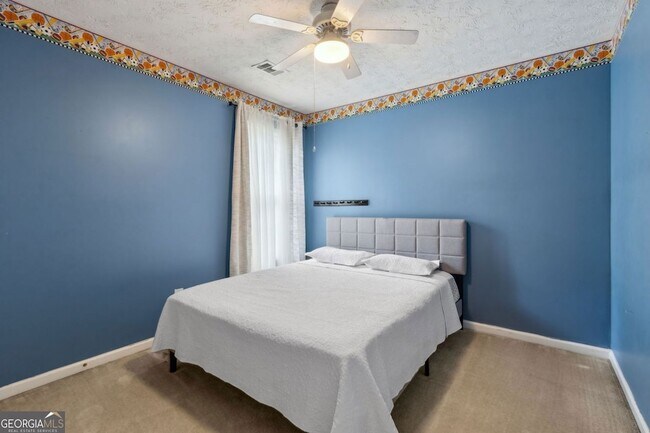 Building Photo - 436 Shenandoah Ct