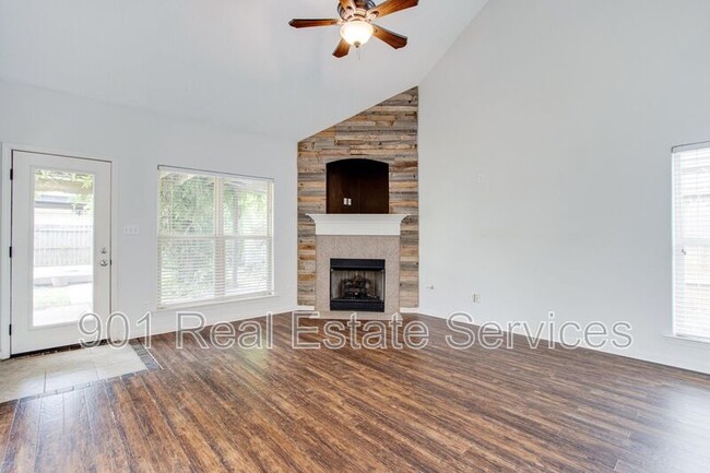 Building Photo - 7827 Anna Calla Way