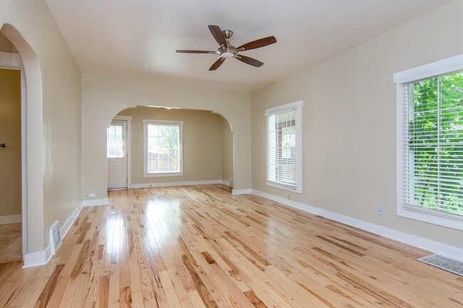 Building Photo - 233 S 900 E