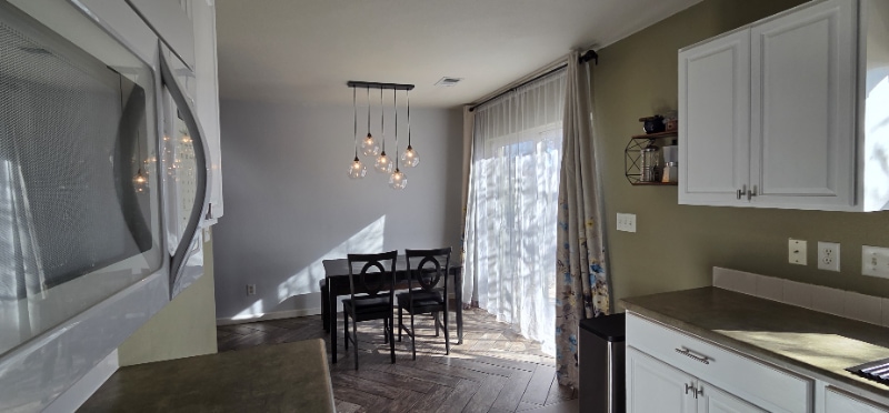 Building Photo - 721 Waterglen Dr