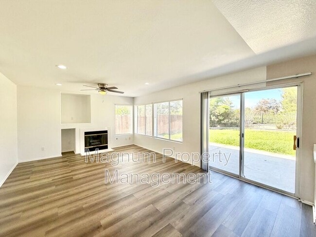 Building Photo - 43391 Calle Morita