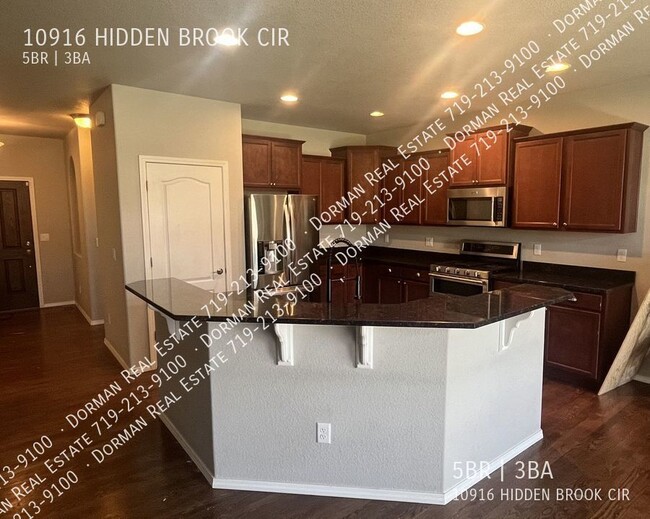 Building Photo - 10916 Hidden Brook Cir