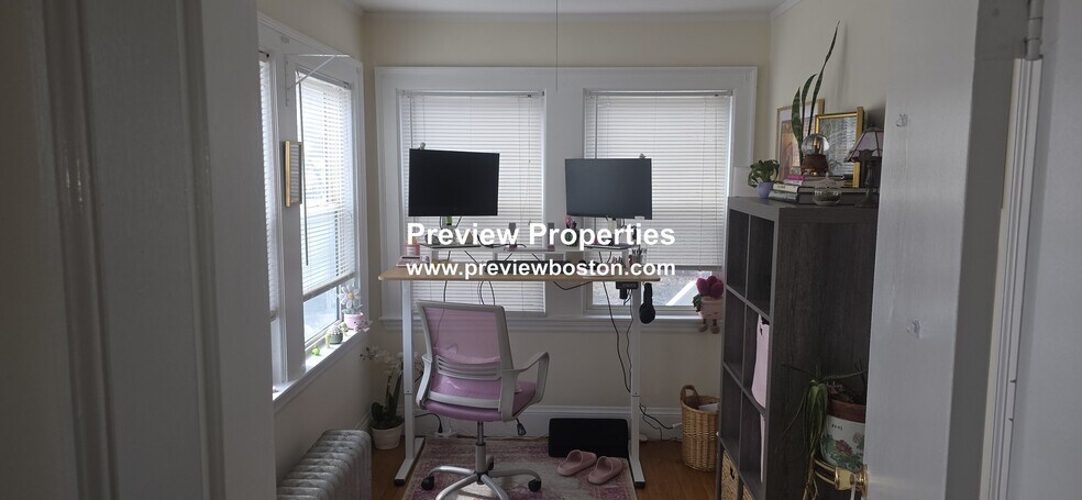 Building Photo - 37 Brooksdale Rd