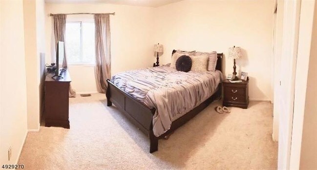 Building Photo - 3005 Revere Ct