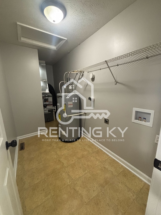 Building Photo - Newly Renovated 2-Bed, 1.5-Bath Townhome!