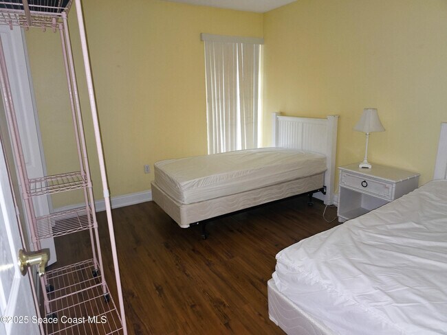 Building Photo - 250 N Banana River Dr